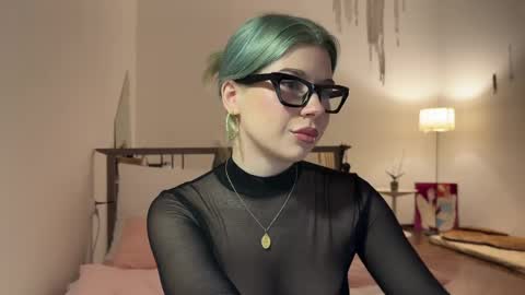 Hannah Allin online show from 02-24-25, 09:41