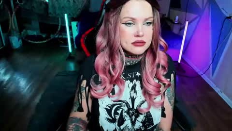 Hannah online show from 09-12-25, 08:36