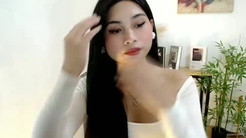Alex online show from 06-18-26, 02:56
