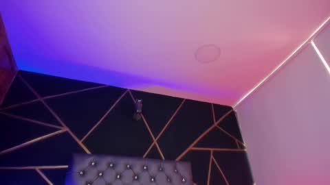 Hannah online show from 01-28-25, 09:29