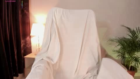 Hannah online show from 02-05-26, 03:55