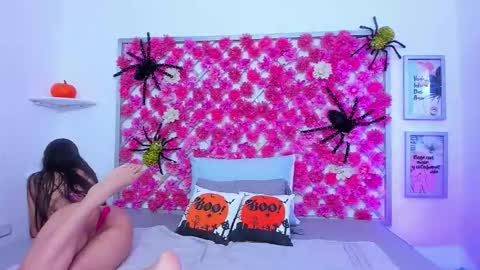 Hannah Miller online show from 10-18-25, 11:00