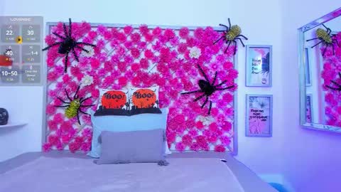 Hannah Miller online show from 10-24-25, 12:01