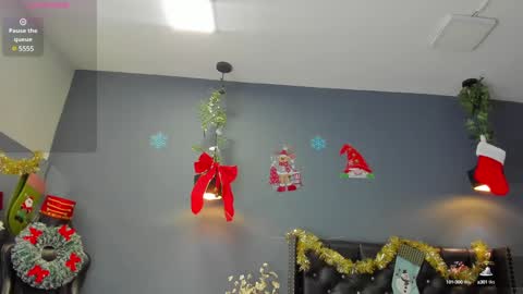 HANNAH MILLER online show from 12-23-24, 11:36