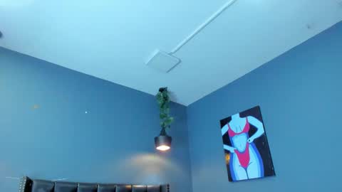 HANNAH MILLER online show from 01-14-25, 02:11