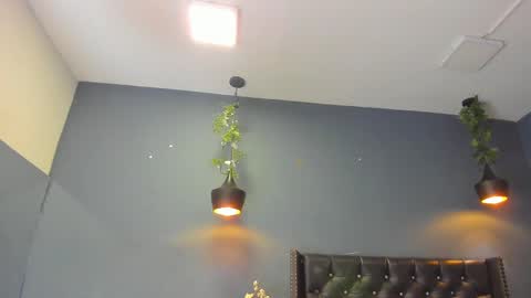 HANNAH MILLER online show from 02-14-25, 05:36