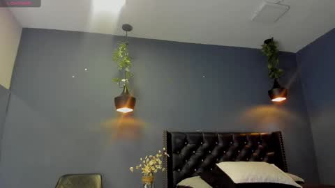 HANNAH MILLER online show from 02-26-25, 05:28