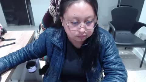 Hannah online show from 07-07-26, 04:48
