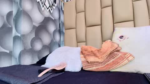 Snapshot of hannah_teehn chatting on 11-05-25, 07:14 hannah_teehn online show from 11-05-25, 07:14