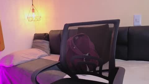 Hannah Williams online show from 03-27-26, 08:30