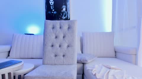 Hannah  online show from 12-06-24, 03:00