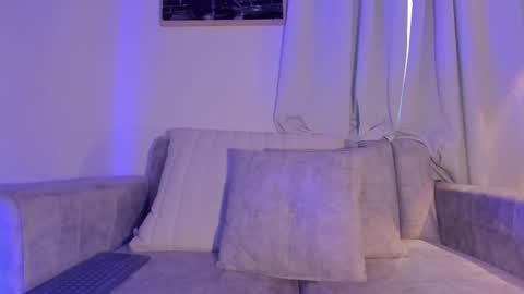 Hannah  online show from 12-19-25, 11:39