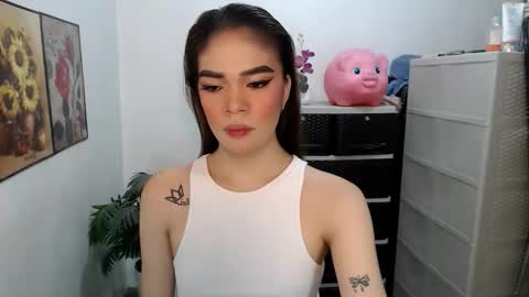 HANNAH online show from 04-26-26, 11:46