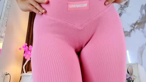 Hannahill69 online show from 01-14-25, 07:17