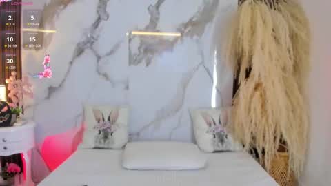 Hannahill69 online show from 10-15-25, 04:45