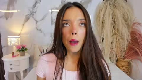 Hannahill69 online show from 05-13-26, 05:16