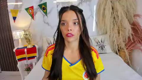Hannahill69 online show from 06-18-26, 04:57