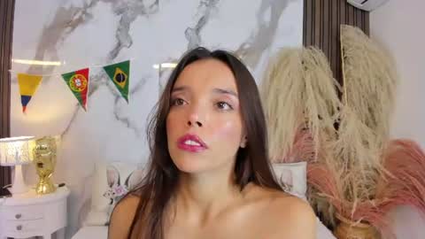 Hannahill69 online show from 06-20-26, 05:10