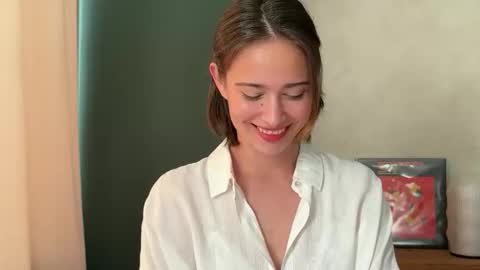hannahinto online show from 05-08-26, 01:16