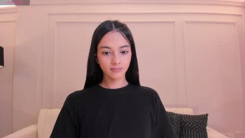 Snapshot of hannahjamesx chatting on 12-07-24, 06:37 HANNAH J online show from 12-07-24, 06:37