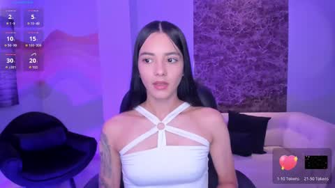 Snapshot of hannahjamesx chatting on 02-25-25, 07:14 HANNAH J online show from 02-25-25, 07:14