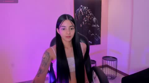 Snapshot of hannahjamesx chatting on 03-02-25, 07:45 HANNAH J online show from 03-02-25, 07:45