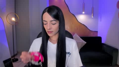 HANNAH J online show from 01-17-26, 03:22