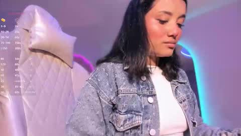 hannahmonttgomery  Help me reach 100 Hands up online show from 02-23-26, 04:15