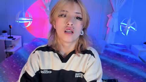 Snapshot of hannahpage chatting on 10-08-25, 11:41 Hannah online show from 10-08-25, 11:41