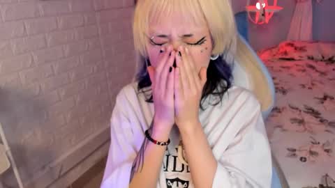 Hannah online show from 11-20-25, 01:00