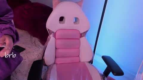 Hannah online show from 06-25-26, 12:20