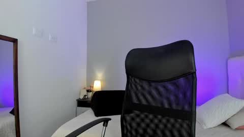 hannamartinnez online show from 01-15-25, 02:06