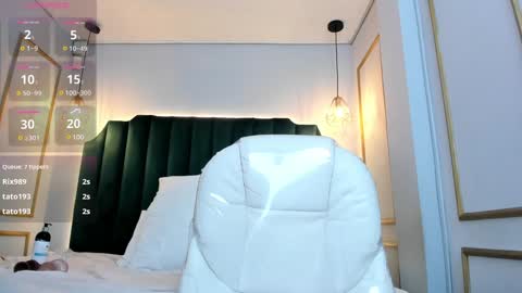 HannaPaola online show from 01-09-25, 07:31