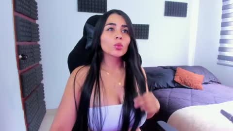 Hanna  online show from 03-26-26, 06:35