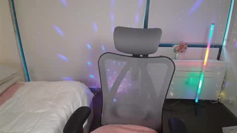 HannaVibe online show from 02-14-25, 04:58