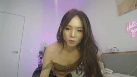 HannaVibe online show from 04-19-26, 01:05