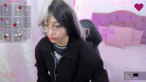 HANNI  online show from 12-03-25, 11:41