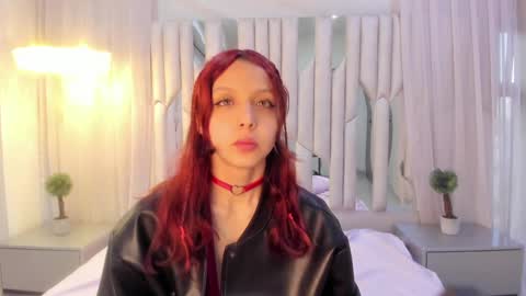Snapshot of hanniesmile chatting on 02-14-25, 11:31 Hanni online show from 02-14-25, 11:31