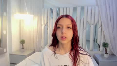 Snapshot of hanniesmile chatting on 02-16-25, 11:16 Hanni online show from 02-16-25, 11:16