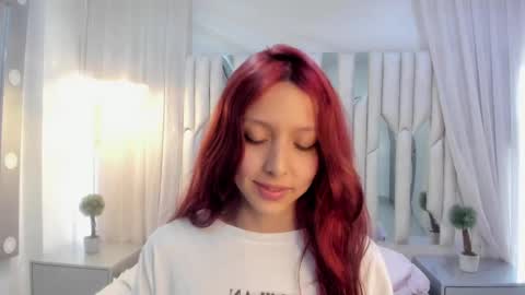 Snapshot of hanniesmile chatting on 02-16-25, 05:26 Hanni online show from 02-16-25, 05:26