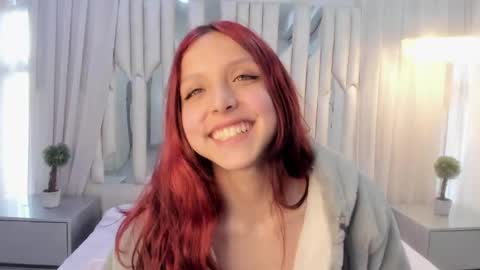 Snapshot of hanniesmile chatting on 02-19-25, 05:27 Hanni online show from 02-19-25, 05:27