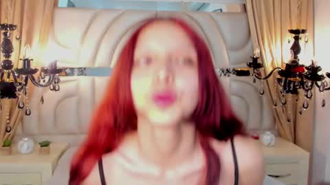 Snapshot of hanniesmile chatting on 02-20-25, 11:09 Hanni online show from 02-20-25, 11:09