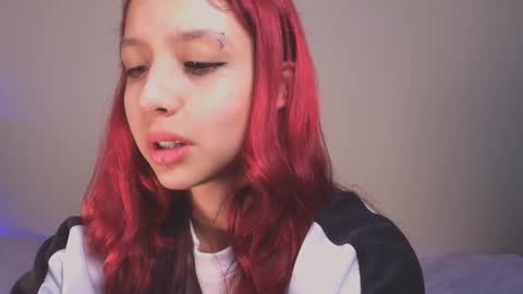 Snapshot of hanniesmile_ chatting on 01-13-26, 12:16 Hannie online show from 01-13-26, 12:16