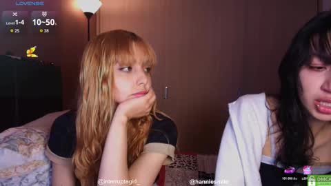 Snapshot of hanniesmile_ chatting on 03-07-26, 06:38 Hannie online show from 03-07-26, 06:38