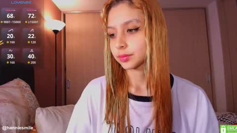 Snapshot of hanniesmile_ chatting on 03-14-26, 06:35 Hannie online show from 03-14-26, 06:35