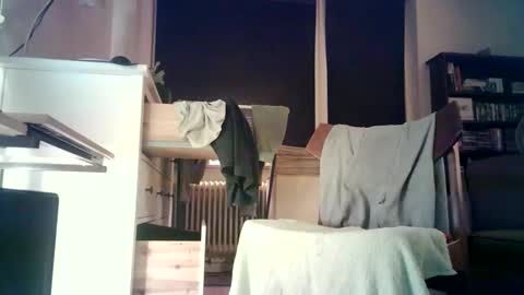 Snapshot of hannsi64 chatting on 03-11-26, 06:25 Hannsi64 online show from 03-11-26, 06:25