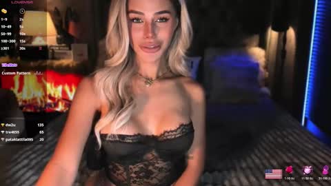 hanny113826 online show from 11-19-25, 03:56