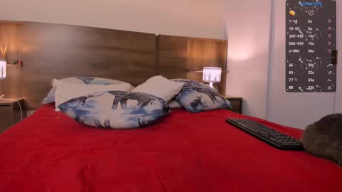 taylor live   online show from 03-05-25, 12:27