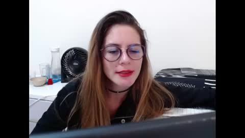 Snapshot of hanny_333 chatting on 01-23-25, 01:45 hanny_333 online show from 01-23-25, 01:45
