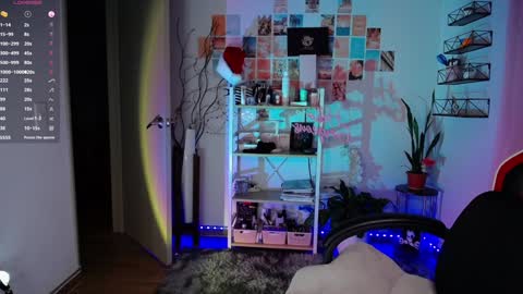 Snapshot of hanny_bennet chatting on 01-15-25, 12:30 hanny see you tomorrow 7 pm colombia online show from 01-15-25, 12:30
